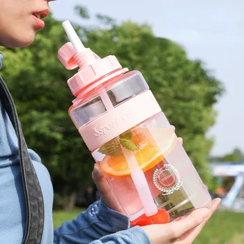 2 Litrski Fitnes Šport Steklenice, Plastične, Velike Zmogljivosti, Steklenico Vode s Slamo Dekle na Prostem Plezanju Pijačo Steklenico grelnik vode BPA Free