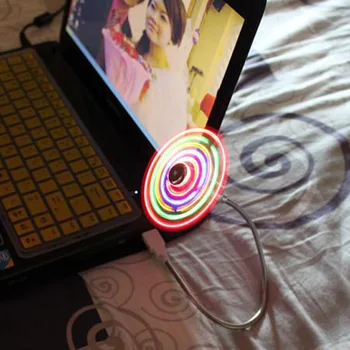 Prenosni Mini-USB2.0 Desk Ventilator s 5 Barva Svetlobe LED, Switchable močan veter, MIni Ventilator za RAČUNALNIK prenosni računalniki USB Pripomočke